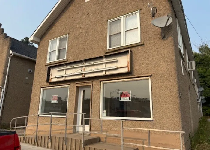 Facade of a vacant storefront at 93 Hastings Street North in Bancroft